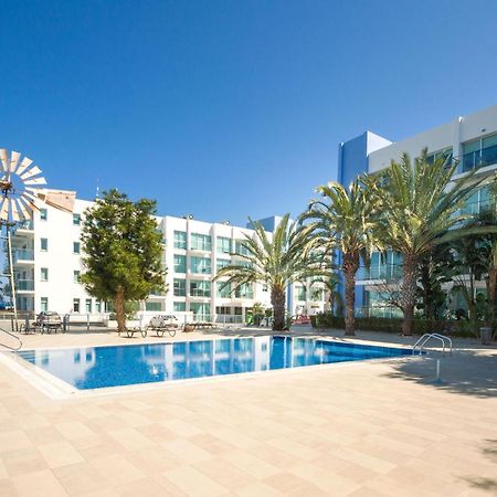Lucile - Coralli Beachfront Apartment 帕拉利米尼 外观 照片