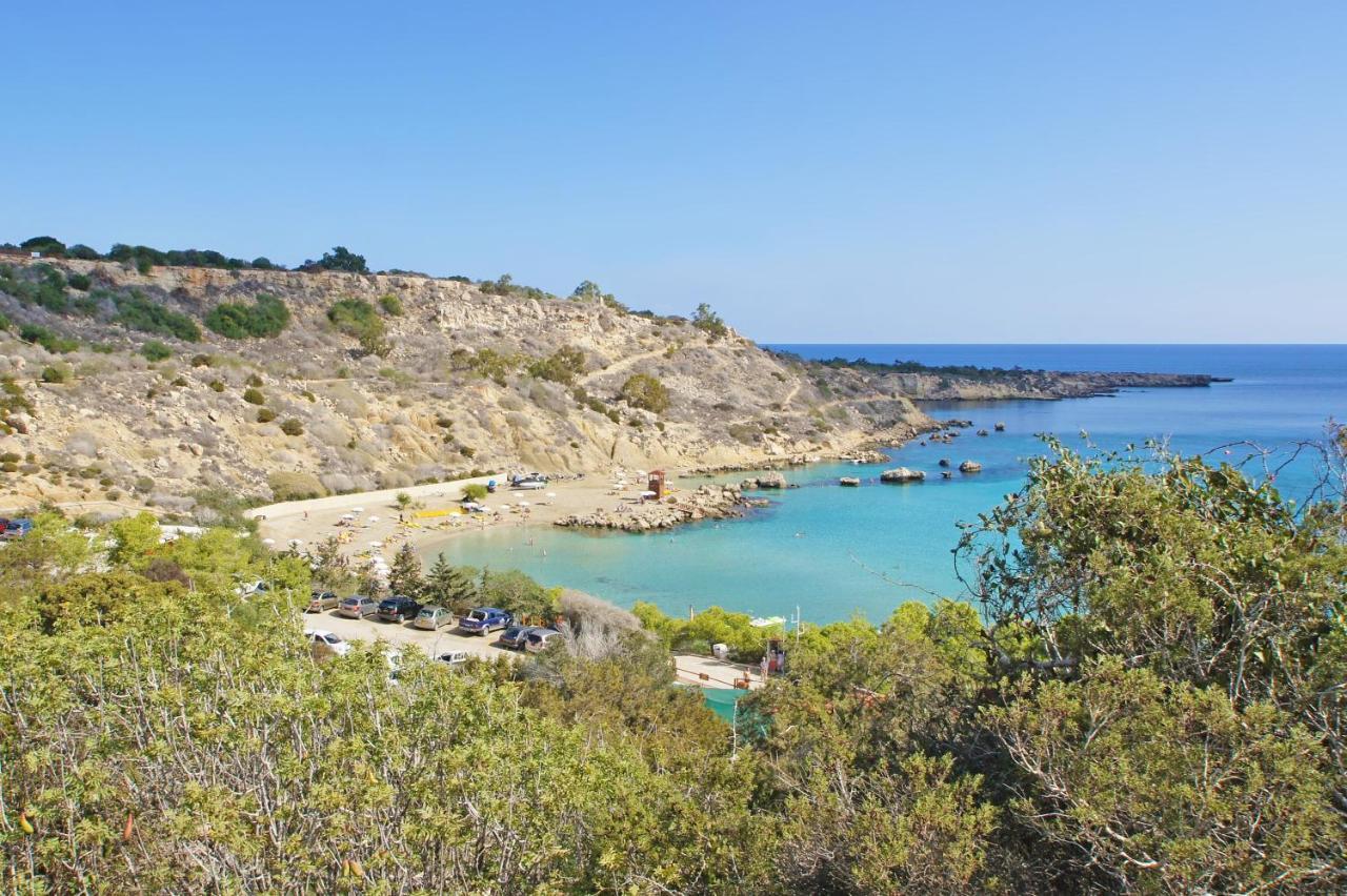 Lucile - Coralli Beachfront Apartment 帕拉利米尼 外观 照片